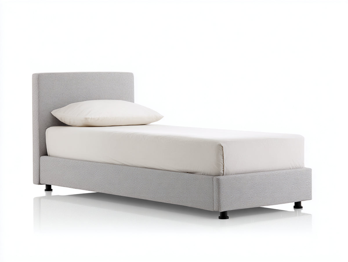 Einzelbett mit Stoffbezug 215x112x125 cm Hellgrau mit gepolstertem Kopfteil und erhöhtem Rahmen