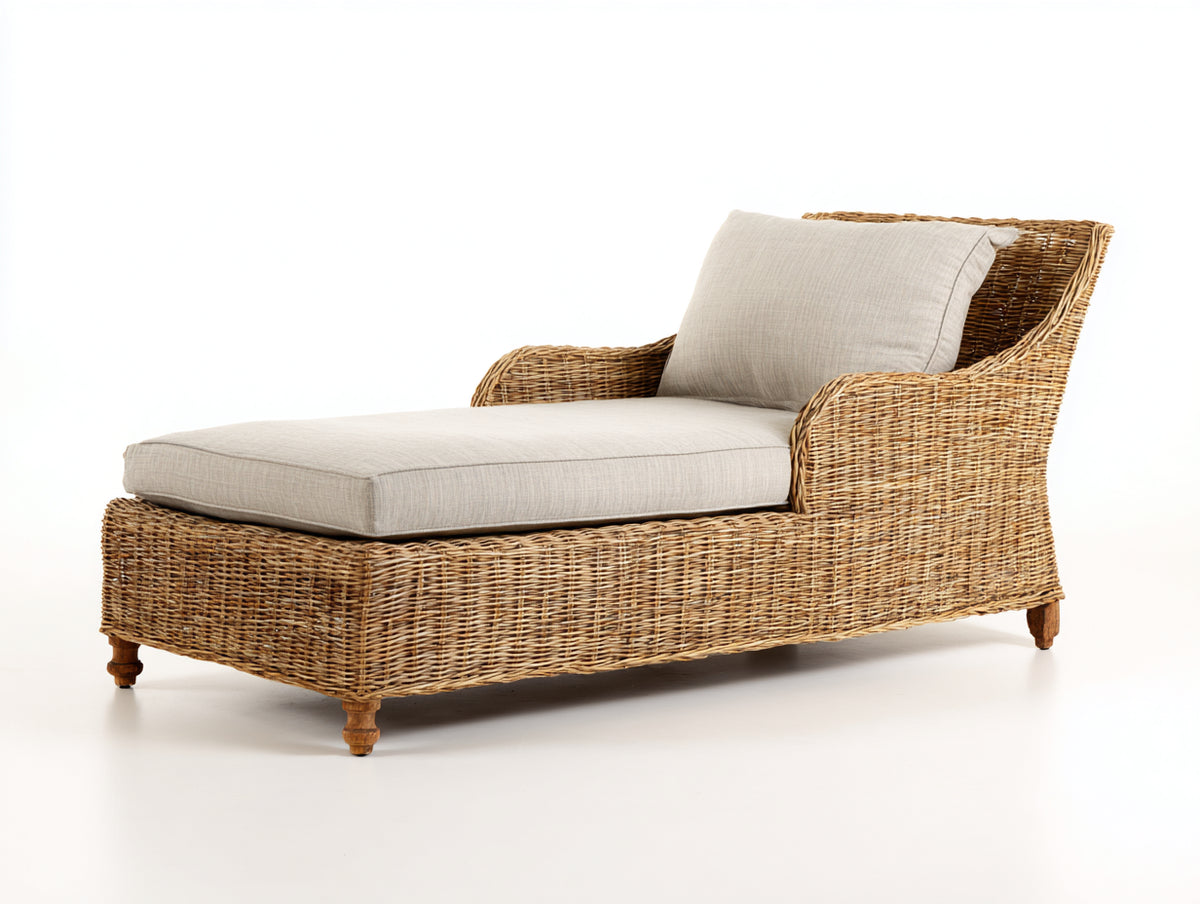 Sonnenliege aus Polyrattan und Stoff 190x81x91 cm - Braun-Beige - Gepolsterte Gartenliege mit Armlehnen und geneigter Rückenlehne im klassischen Landhausstil für Garten und Terrasse